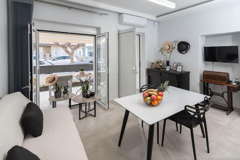 Helios Appartement Ierápetra Buitenkant foto